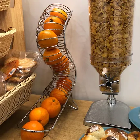 Nocleg ze śniadaniem Antica Capri 4*