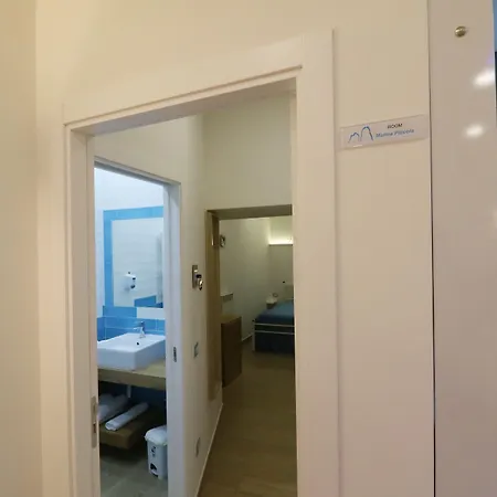 Couette-café Antica Capri 4*